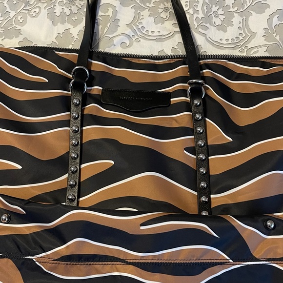 Large Tote 👜 - Picture 3 of 7